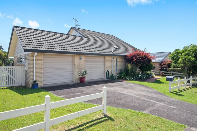 Photo of property in 67 Elsie Drive, Waiuku, 2123