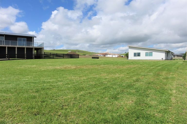 Photo of property in 2 Snapper Street, Baylys Beach, Dargaville, 0377