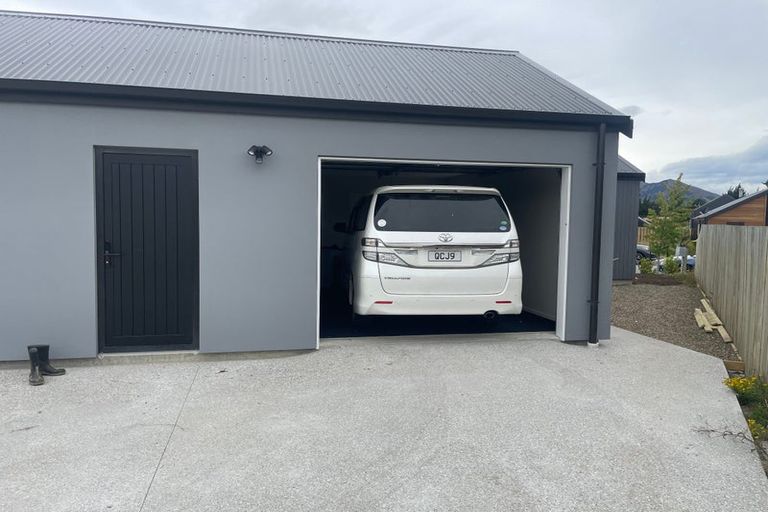 Photo of property in Northlake, 10 Cairnmuir Street, Wanaka, 9305