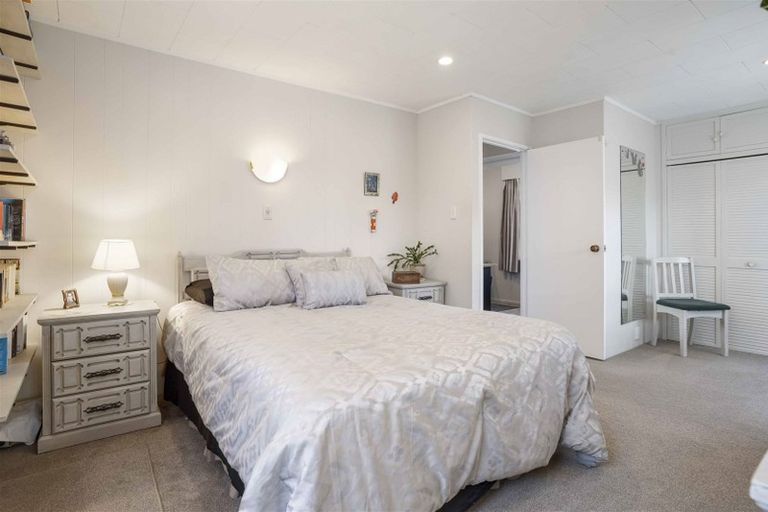 Photo of property in 144 Pigeon Mountain Road, Half Moon Bay, Auckland, 2012