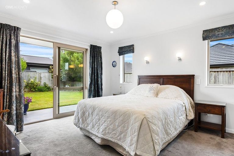 Photo of property in 8 Amy Place, Rangiora, 7400