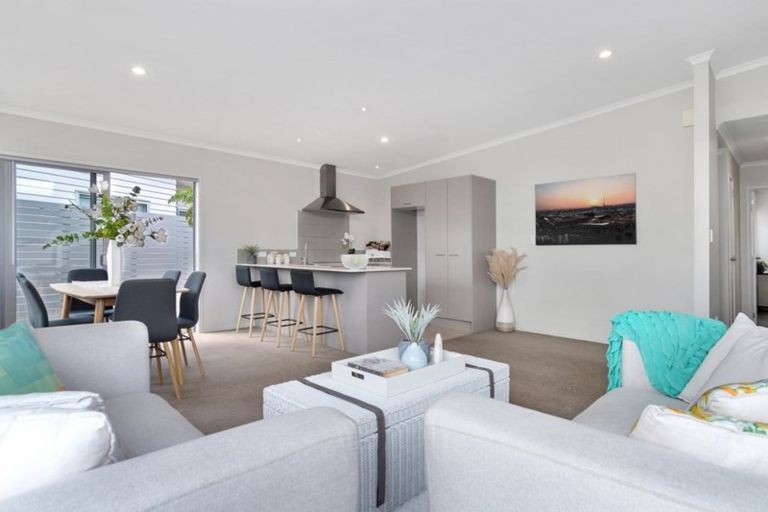 Photo of property in 20 Tory Way, Omokoroa, 3114