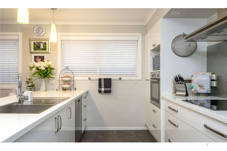 Photo of property in 16 Tancred Street, Geraldine, 7930