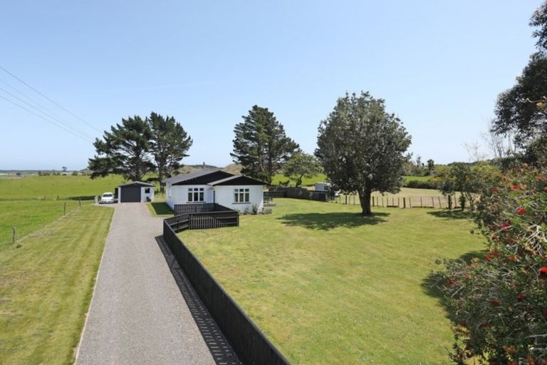 Photo of property in 195 Raumai Road, Bulls, 4894