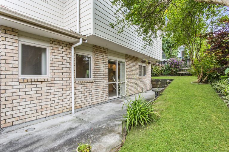 Photo of property in 11 Bean Place, Mount Wellington, Auckland, 1060