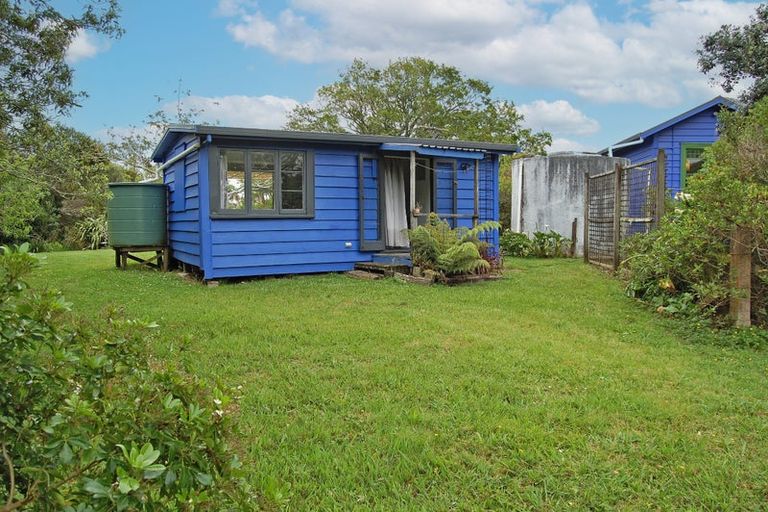 Photo of property in 126 Oneriri Road, Kaiwaka, 0573