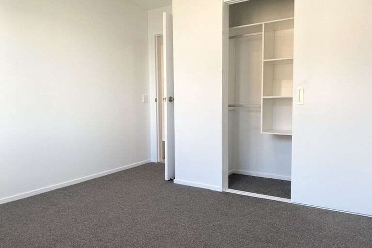 Photo of property in 205/28a Eileen Newey Place, Henderson, Auckland, 0612