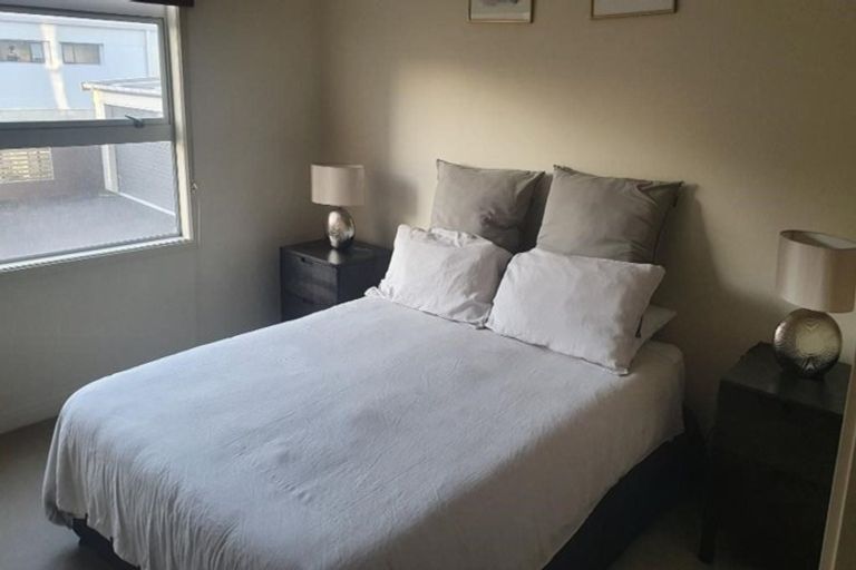 Photo of property in Quarterdeck, 3/4 Buller Street, New Plymouth, 4310