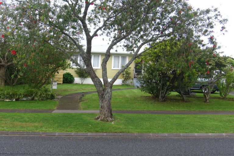 Photo of property in 107 Ennis Avenue, Pakuranga Heights, Auckland, 2010