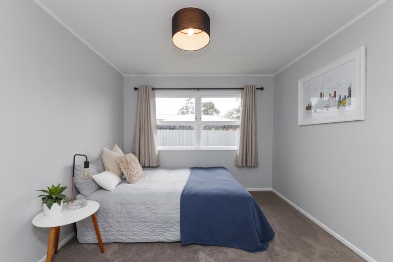 Photo of property in 26 Apollo Parade, Milson, Palmerston North, 4414