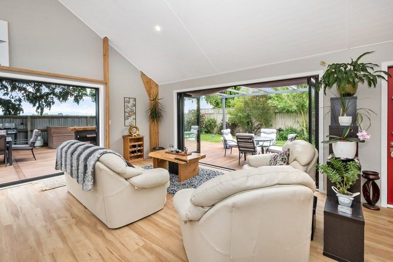 Photo of property in 1a Highfield Avenue, Dunsandel, 7682