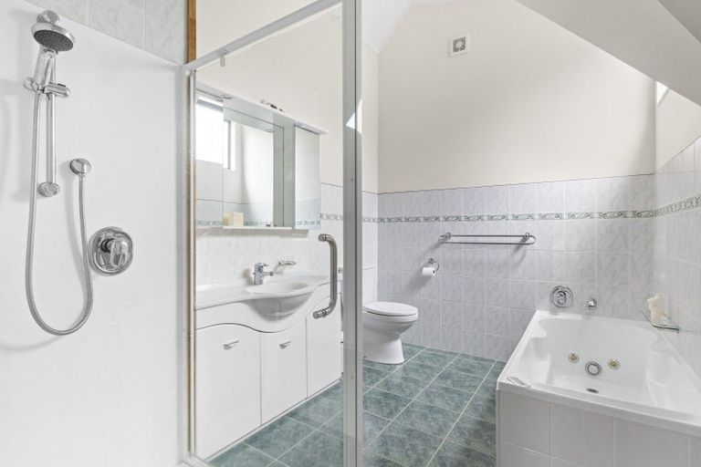 Photo of property in 8 Mark Williams Place, Clevedon, Papakura, 2582