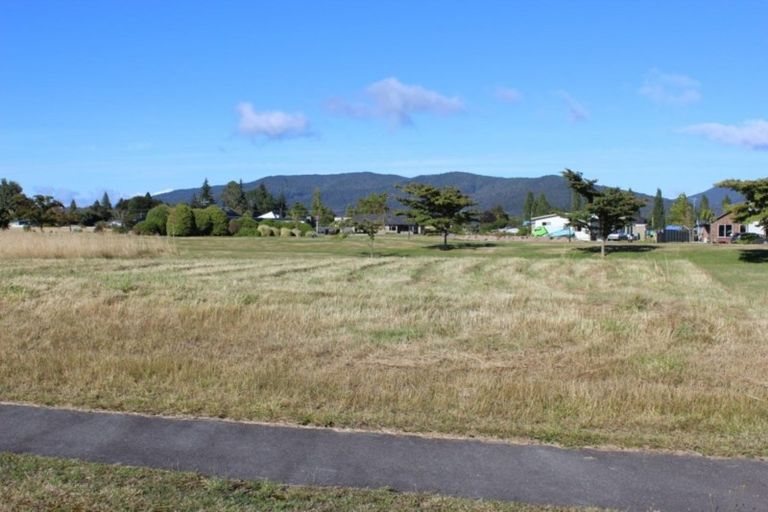 Photo of property in 22 Vancouver Place, Te Anau, 9600