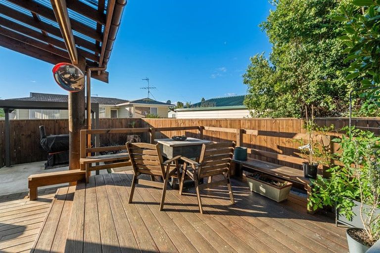 Photo of property in 14 Station Road, Takanini, 2112