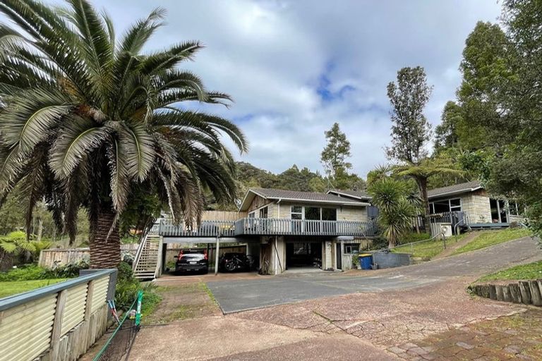 Photo of property in 148 Laingholm Drive, Laingholm, Auckland, 0604