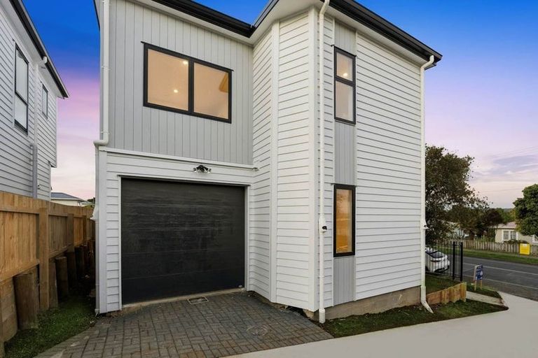 Photo of property in 30a Christmas Road, Manurewa, Auckland, 2102