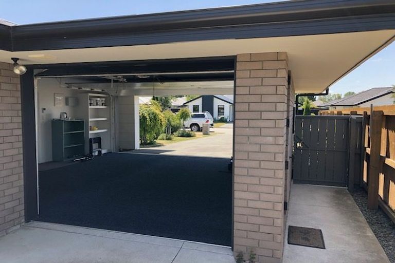 Photo of property in 3 Oakdene Place, Halswell, Christchurch, 8025