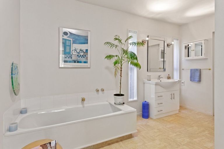 Photo of property in 127 West Belt, Rangiora, 7400