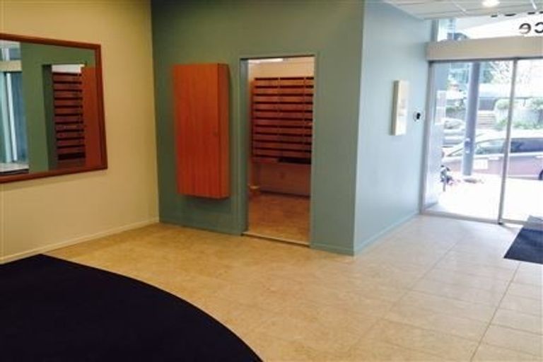 Photo of property in Terrace Tower Apartments, 12a/126 The Terrace, Wellington Central, Wellington, 6011