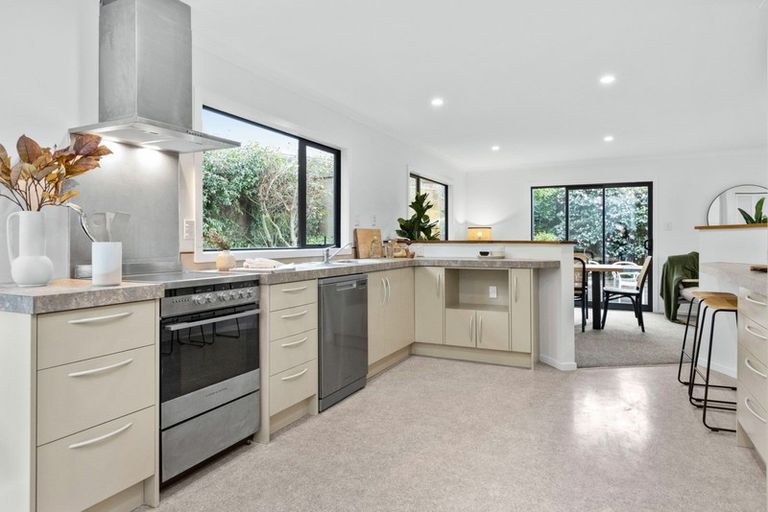 Photo of property in 58 Mchardy Street, Havelock North, 4130