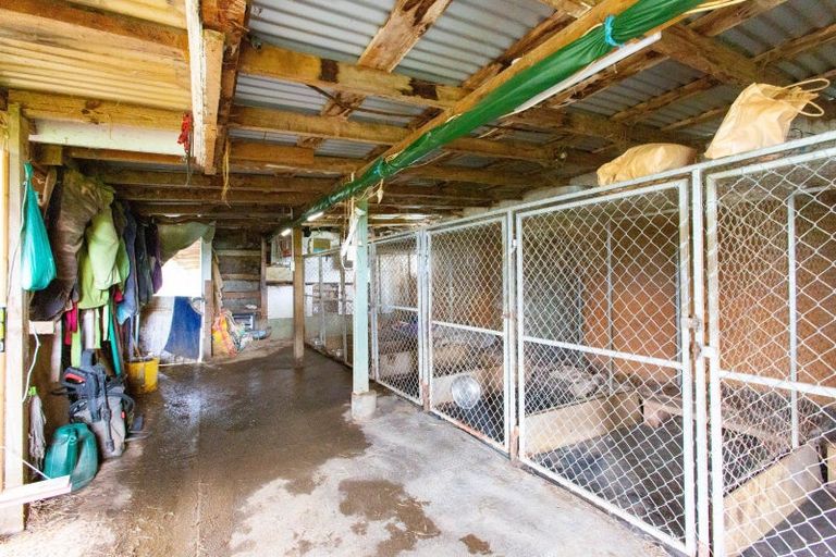 Photo of property in 141 Valley Road, Woodville, 4998