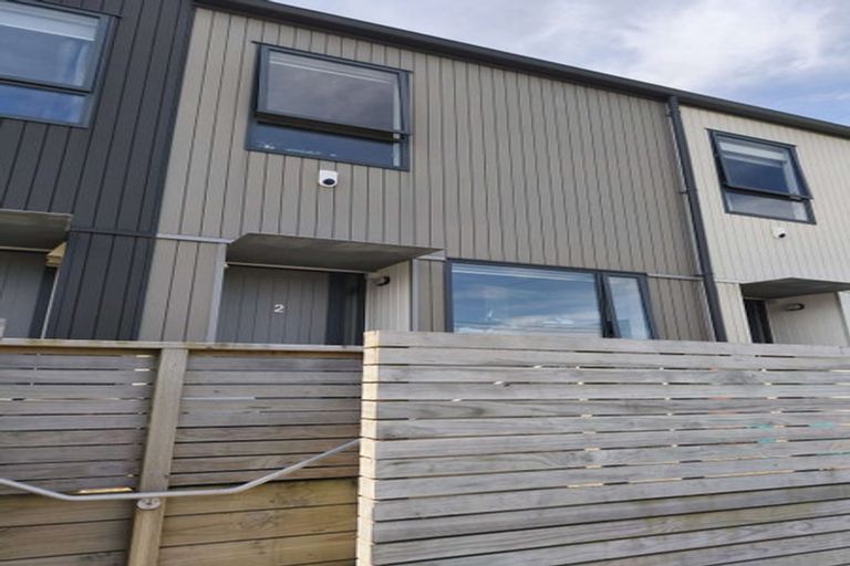 Photo of property in 2/124 Britomart Street, Berhampore, Wellington, 6023