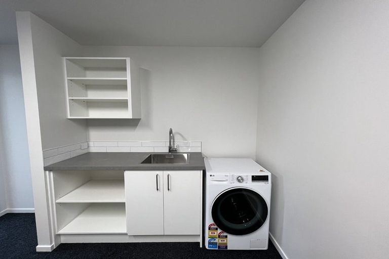 Photo of property in 2/129 Tancred Street, Linwood, Christchurch, 8062