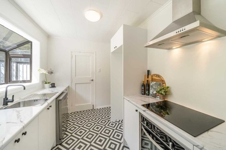 Photo of property in 71 Petrie Street, Wainuiomata, Lower Hutt, 5014