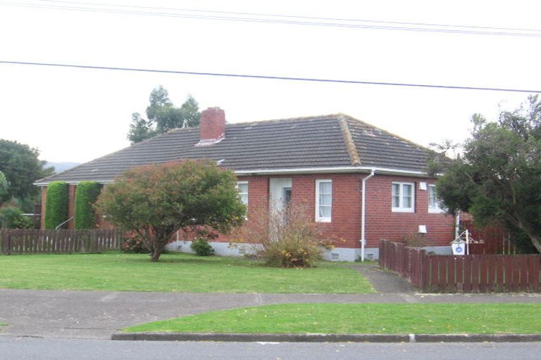 Photo of property in 3 Naenae Road, Naenae, Lower Hutt, 5011