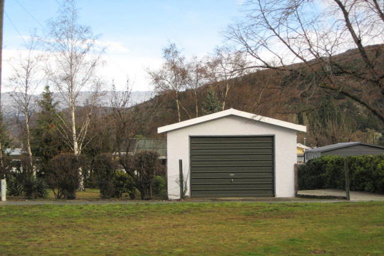 Photo of property in 75-77 Sunderland Street, Clyde, 9330