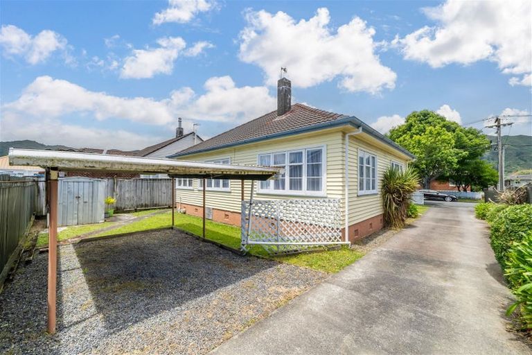 Photo of property in 3 Bush Street, Naenae, Lower Hutt, 5011