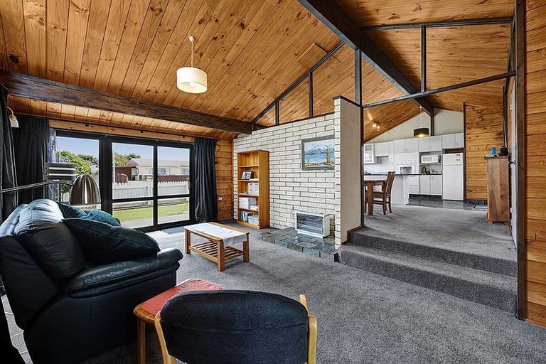 Photo of property in 49 Brennan Place, Opunake, 4616