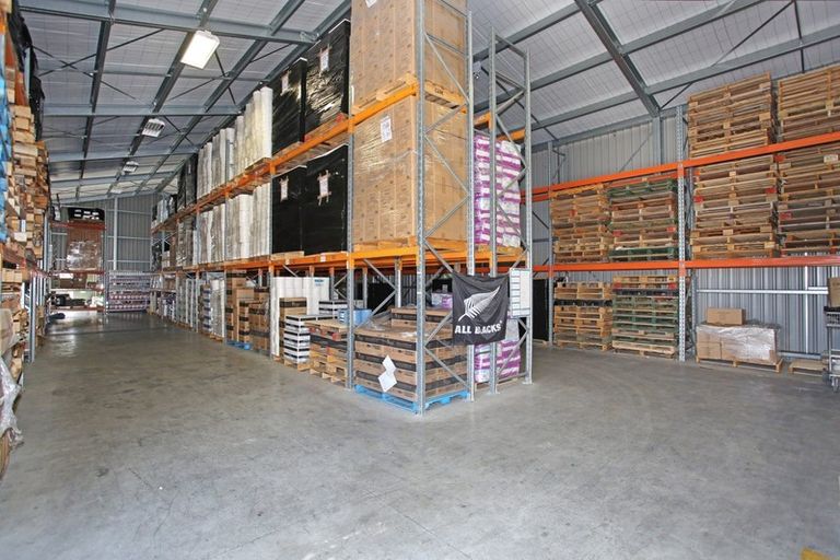 Photo of property in 580 Burtt Road, Runciman, Drury, 2578