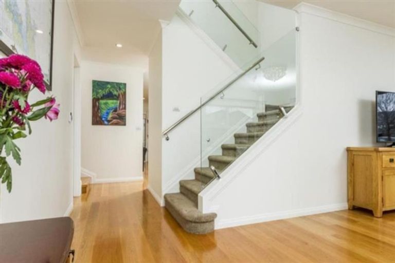 Photo of property in 4 Eastreef Court, Long Bay, Auckland, 0630