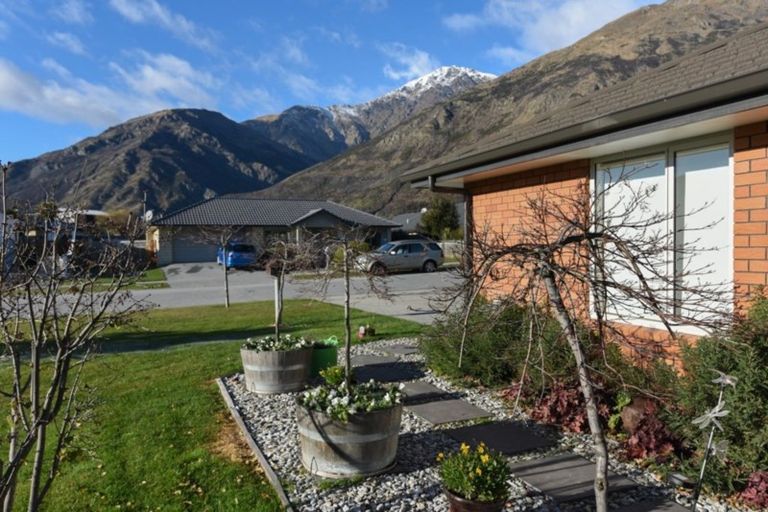 Photo of property in 38 Quill Street, Lake Hayes, Queenstown, 9304