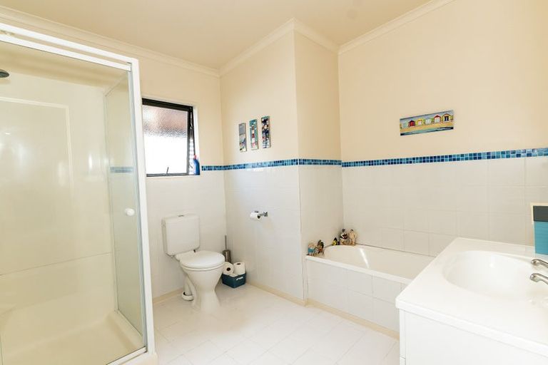 Photo of property in 3 Melfort Place, Nawton, Hamilton, 3200