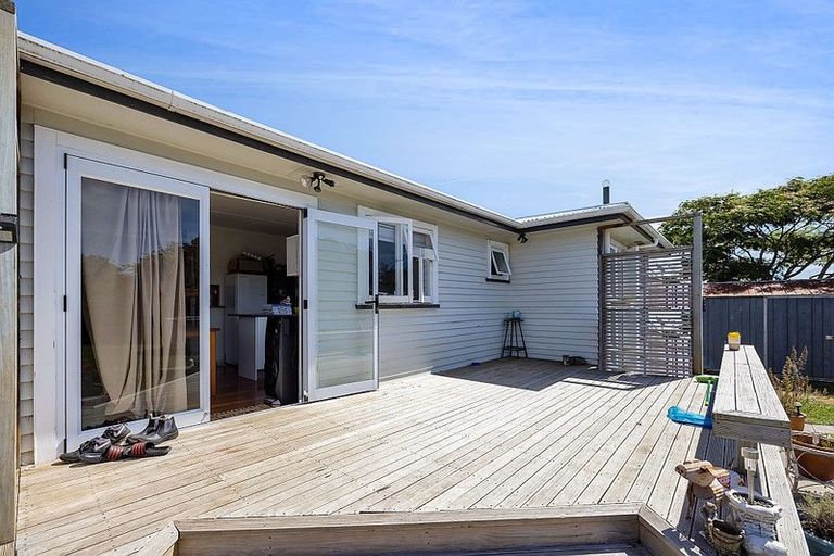 Photo of property in 8 Pacey Avenue, Hawera, 4610