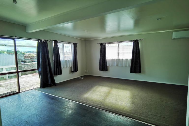 Photo of property in 11 Frostbite Place, Ranui, Auckland, 0612