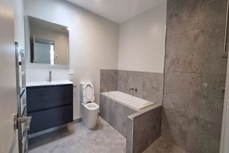 Photo of property in 52 Howden Drive, Jacks Point, 9371