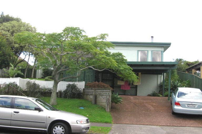 Photo of property in 17 Maugham Drive, Bucklands Beach, Auckland, 2014