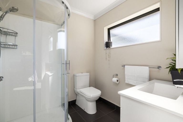 Photo of property in 57 Oteki Park Drive, Welcome Bay, Tauranga, 3112