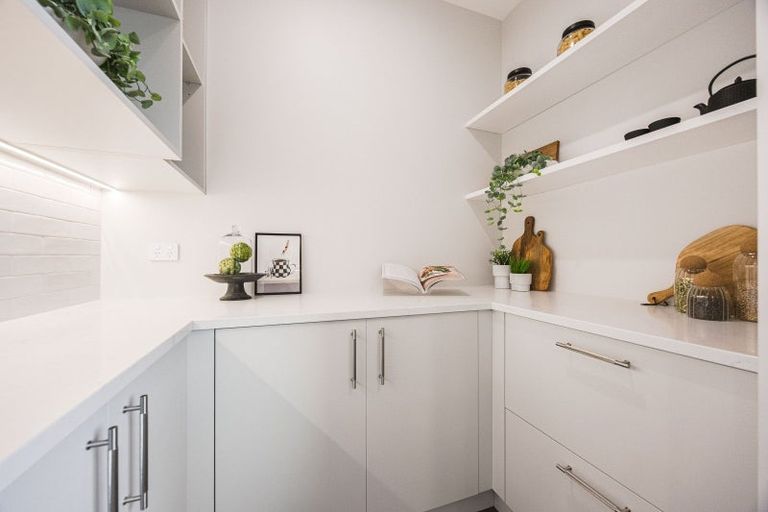 Photo of property in 106 Metoriti Crescent, Karaka, 2124