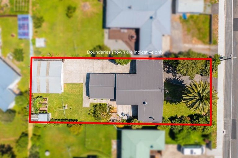 Photo of property in 18 Arawhata Road, Paraparaumu, 5032