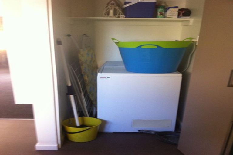 Photo of property in 2/17 Darvel Street, Riccarton, Christchurch, 8011