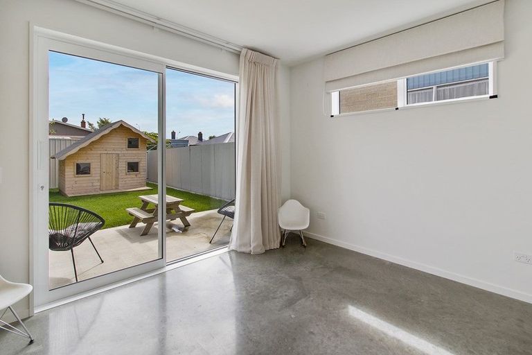 Photo of property in 2/2a Rhodes Street, Parkside, 7910