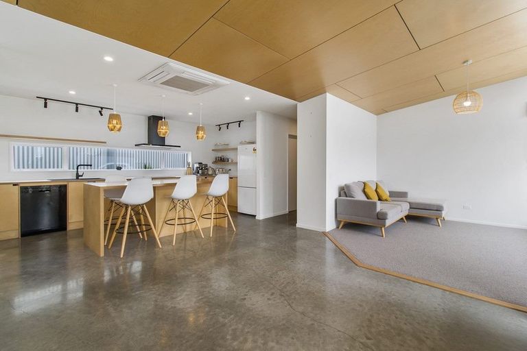 Photo of property in 2/2a Rhodes Street, Parkside, 7910