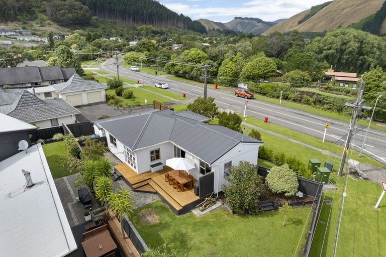 Photo of property in 41 Elizabeth Street, Waikanae, 5036
