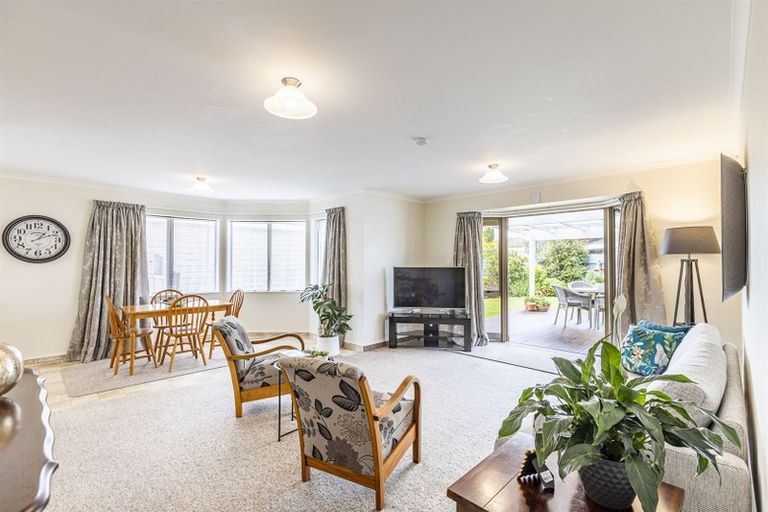 Photo of property in 22 Rata Street, Roslyn, Palmerston North, 4414