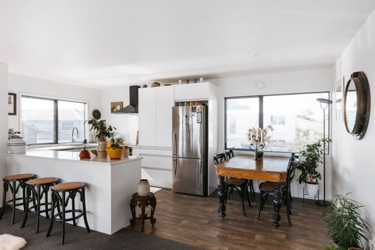 Photo of property in 768b Papamoa Beach Road, Papamoa Beach, Papamoa, 3118