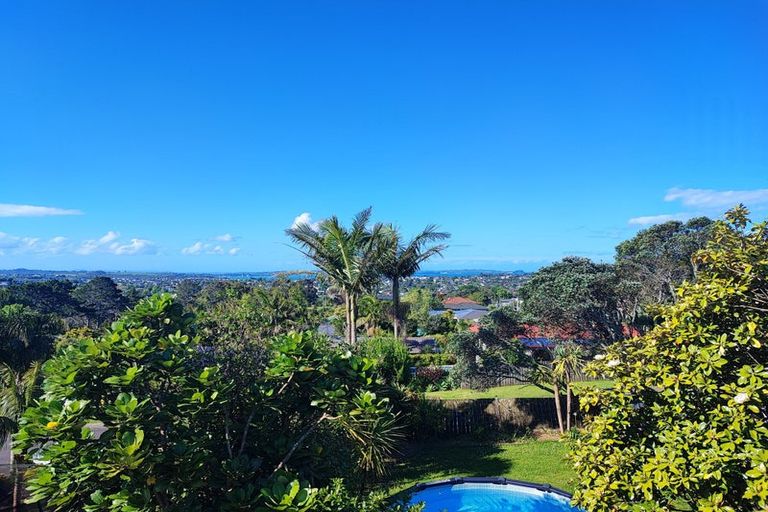 Photo of property in 4d Deep Creek Road, Torbay, Auckland, 0630